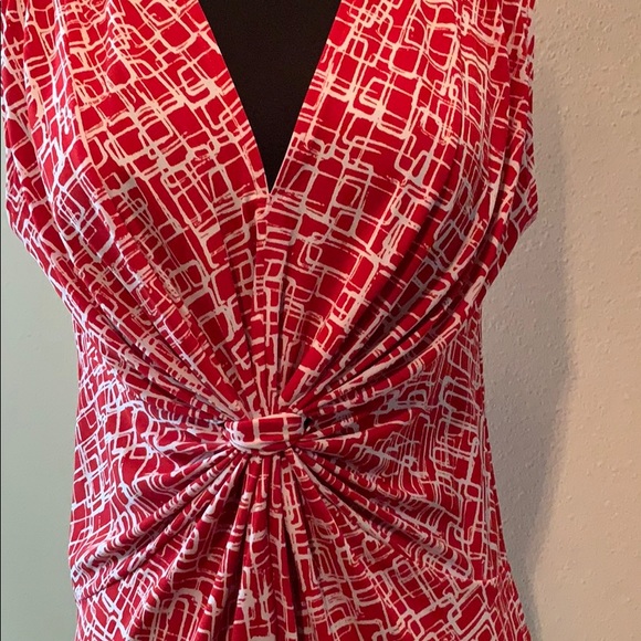 Sleeveless blouse - Picture 3 of 6